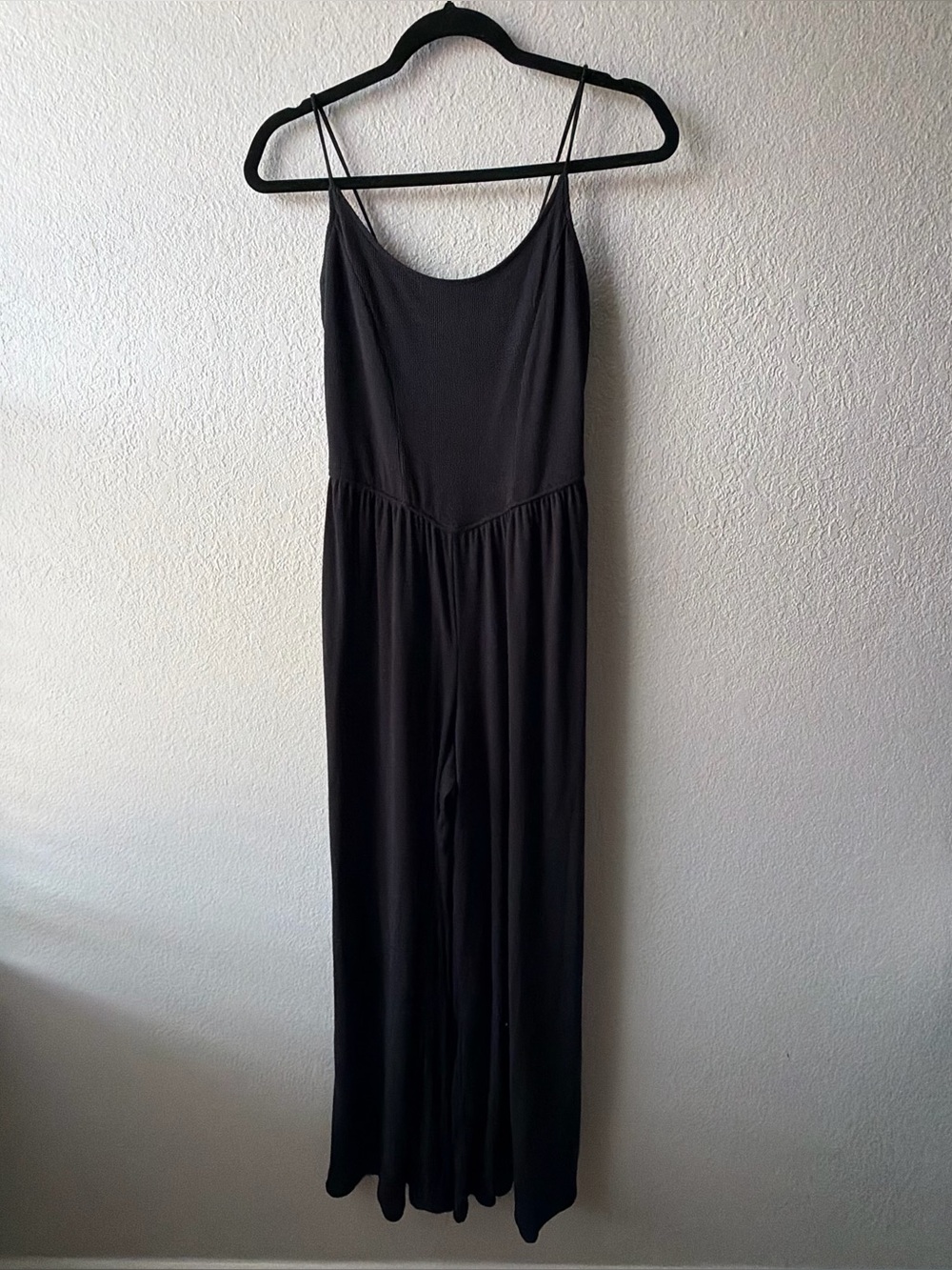No Comment Women's Black Wide-Leg Jumpsuit with Spaghetti Straps size M stretch